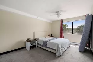 688 Boston Post Rd E, Marlborough, MA 01752 - Photo 9