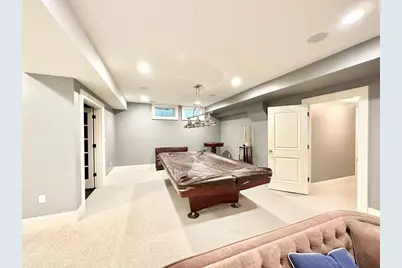 458 Heath St, Brookline, MA 02467 - Photo 35