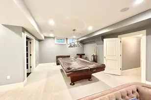 458 Heath St, Brookline, MA 02467 - Photo 35