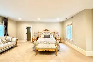 458 Heath St, Brookline, MA 02467 - Photo 15