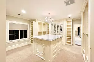 458 Heath St, Brookline, MA 02467 - Photo 21