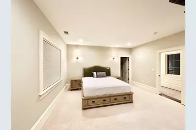 458 Heath St, Brookline, MA 02467 - Photo 27