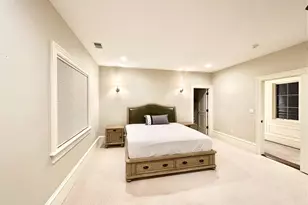 458 Heath St, Brookline, MA 02467 - Photo 27