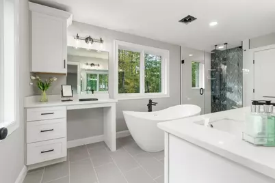 458 Lake St, Haverhill, MA 01832 - Photo 21