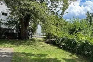 36-38 Greenacre Square, Springfield, MA 01105 - Photo 15