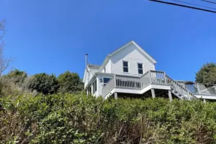 8 Douglas Ave, Hull, MA 02045 - Photo 3