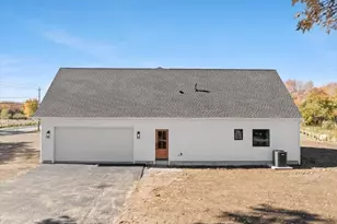 65 Marvel, Swansea, MA 02777 - Photo 35