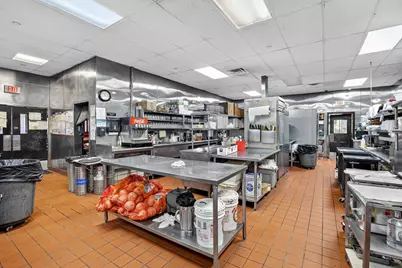 560 S Main St, Andover, MA 01810 - Photo 15