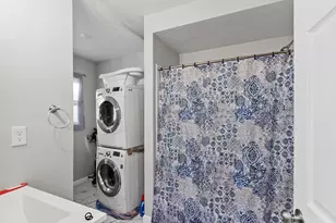 36 38 38 5 Houghton St, Worcester, MA 01604 - Photo 9