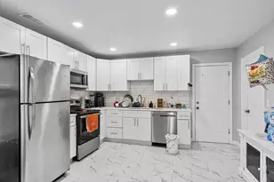 36 38 38 5 Houghton St, Worcester, MA 01604 - Photo 3