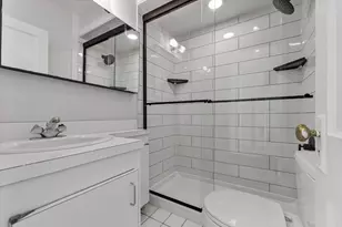 396 Beacon St, Boston, MA 02116 - Photo 9