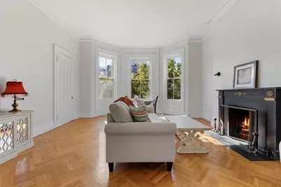 396 Beacon Street #3, Boston, MA 02116 - Photo 3