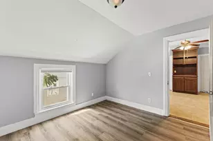 49 Parker St, New Bedford, MA 02740 - Photo 11