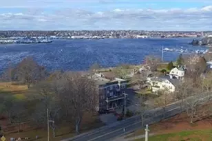 138 Main St, Fairhaven, MA 02719 - Photo 9