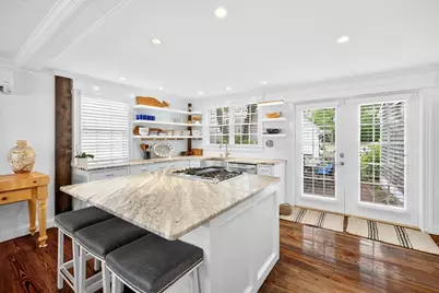 594 Commercial St, Provincetown, MA 02657 - Photo 15