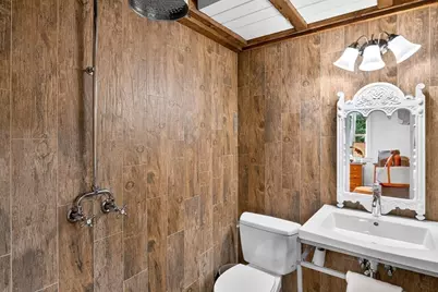 594 Commercial St, Provincetown, MA 02657 - Photo 35