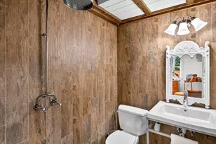 594 Commercial St, Provincetown, MA 02657 - Photo 35