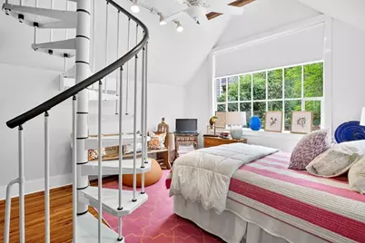 594 Commercial St, Provincetown, MA 02657 - Photo 33