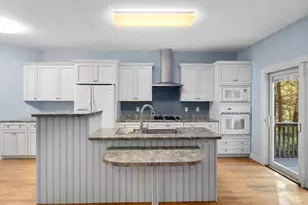 10 Golden Cir, Southampton, MA 01073 - Photo 9