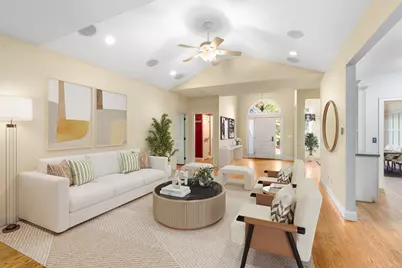 10 Golden Cir, Southampton, MA 01073 - Photo 5