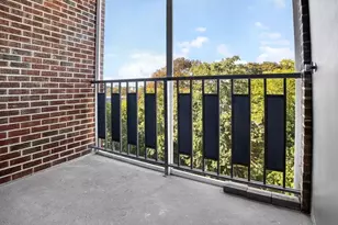 33 Lodgen Ct, Malden, MA 02148 - Photo 7