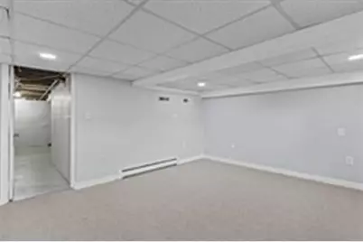 81 5th Ave #1, Lowell, MA 01854 - Photo 9