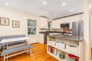 10 Andrew St, Salem, MA 01970 - Photo 9