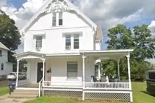 55 Cottage St, Hudson, MA 01749 - Photo 1