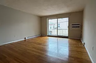 8 Kittredge St, Boston, MA 02131 - Photo 9