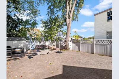 85 B St, Lowell, MA 01851 - Photo 35