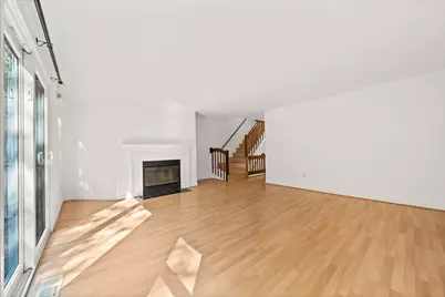 849 Boston Post Rd, E #10D, Marlborough, MA 01752 - Photo 7