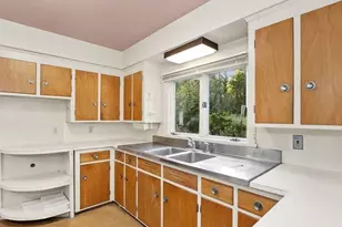 17 Glezen Ln, Wayland, MA 01778 - Photo 9