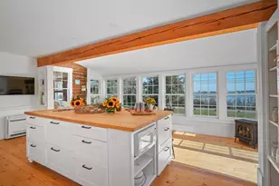 187 Lagoon Pond Rd, Tisbury, MA 02575 - Photo 7