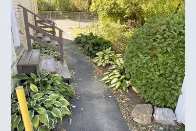 79 Hawley St #B, Northampton, MA 01060 - Photo 15