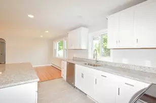 415 Winsor St, Ludlow, MA 01056 - Photo 9