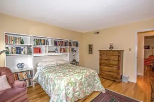 52 Smithfield Ct, Springfield, MA 01108 - Photo 17