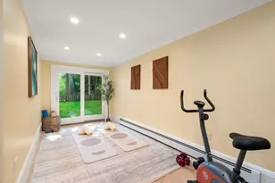 1430 Beacon St, Newton, MA 02468 - Photo 29