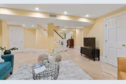 1430 Beacon St, Newton, MA 02468 - Photo 27