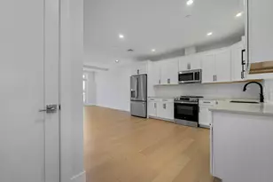 62 Foundry St, Wakefield, MA 01880 - Photo 9