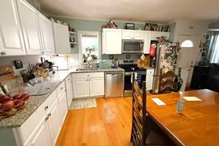 193-195 Chelsea St, Boston, MA 02128 - Photo 5