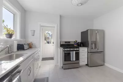 64 California St #64, Watertown, MA 02472 - Photo 3