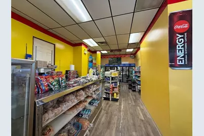 208 Snell St, Fall River, MA 02721 - Photo 7