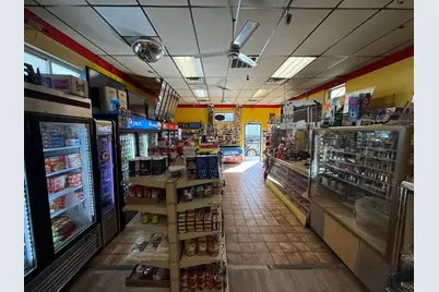 208 Snell St, Fall River, MA 02721 - Photo 9
