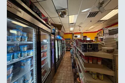 208 Snell St, Fall River, MA 02721 - Photo 11