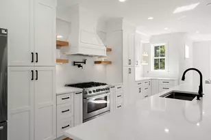 18 Overlook Dr, Bedford, MA 01730 - Photo 9