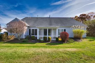 8 Village Way, Westport, MA 02790 - Photo 3