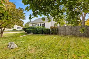 26 Lamb St, Attleboro, MA 02703 - Photo 27