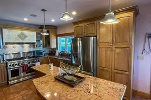 55 Metropolitan Ave, Boston, MA 02131 - Photo 3