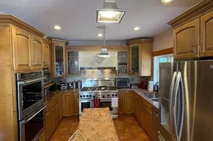 55 Metropolitan Ave, Boston, MA 02131 - Photo 17