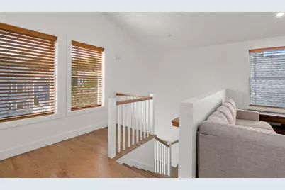 43-45 Welligton #3, Waltham, MA 02451 - Photo 9